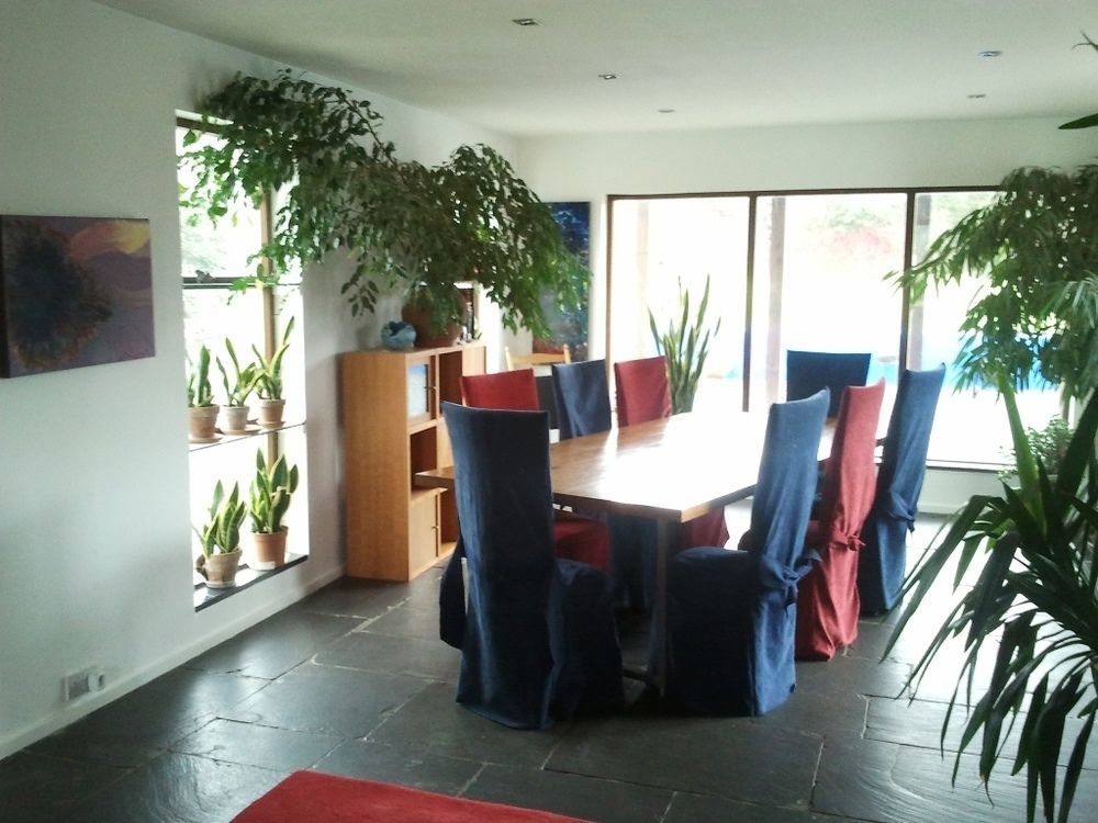 מואטה The Village Studio Apartments מראה חיצוני תמונה